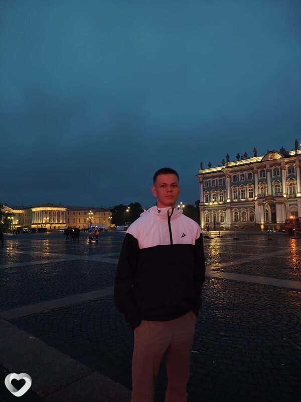 Олег, 18, Оренбурге — анкета №3418367