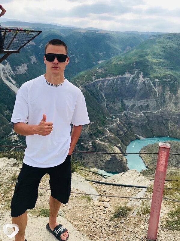 Ярослав, 20, Саратове — анкета №3418919