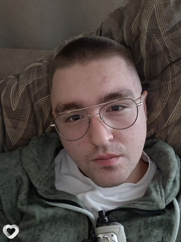 Павел, 21, Щекине — анкета №3418660