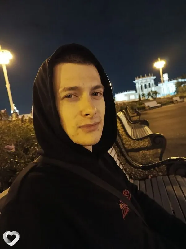Дмитрий, 21, Москве — анкета №3421089