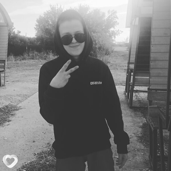 Артём, 22, Оренбурге — анкета №3421336