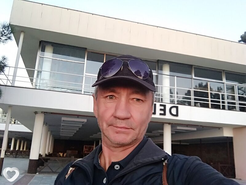 Вадим, Пицунда