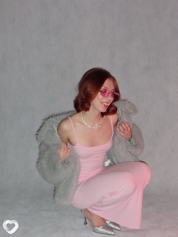 Алена, 18, Новокузнецке — анкета №3422662