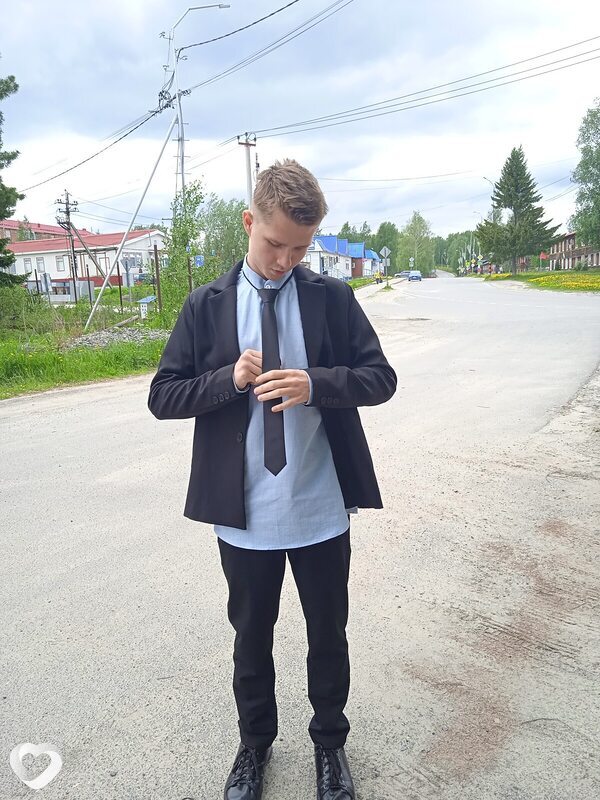 Александр, 18, Ханты-Мансийске — анкета №3422931