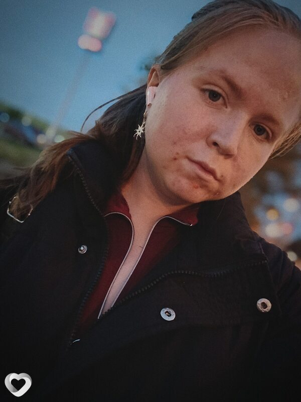 Алёна, 22, Омске — анкета №3424762