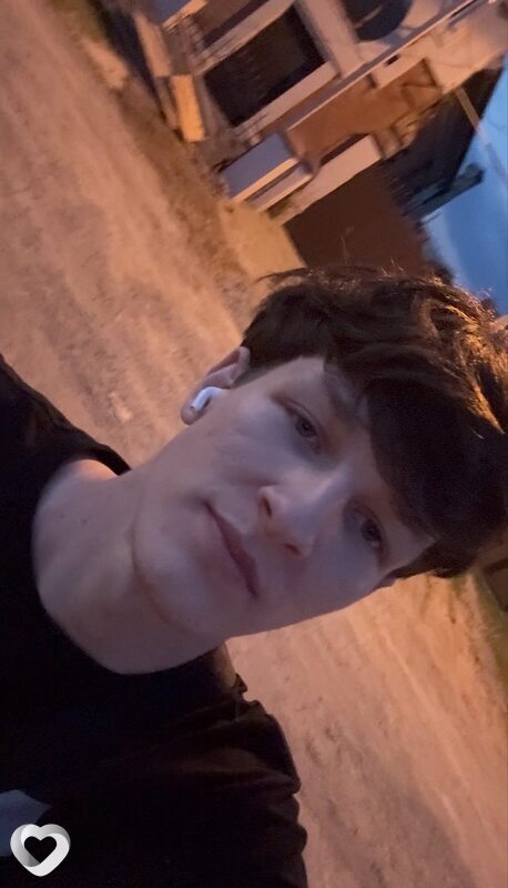 Виталий, 23, Орске — анкета №3424707