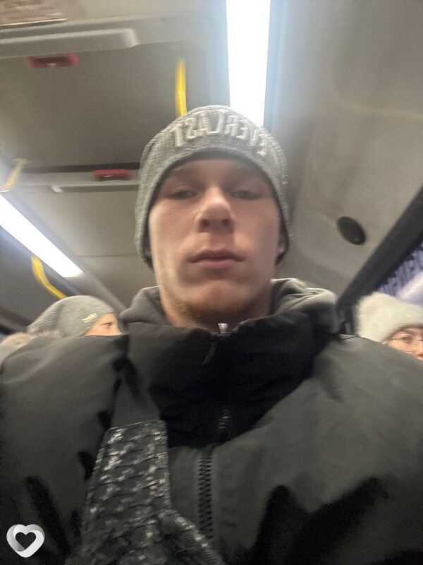 Владимир, 24, Омске — анкета №3424789