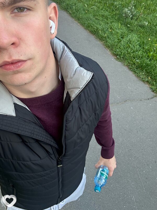 Кирилл, 19, Петрозаводске — анкета №3425030