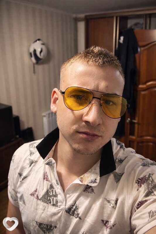 Артем, 21, Ростове-на-Дону — анкета №3425399