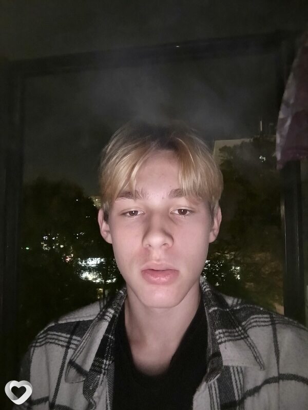 Рома, 21, Новороссийске — анкета №3426143
