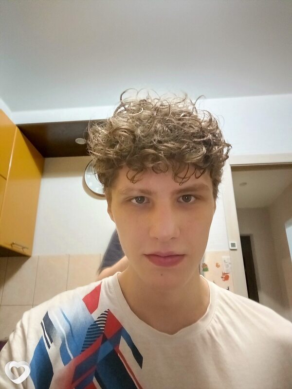 Павел, 21, Красноярске — анкета №3426951