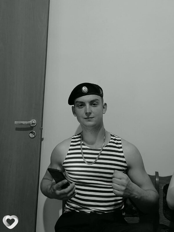 Артём, 23, Тихвине — анкета №3427202
