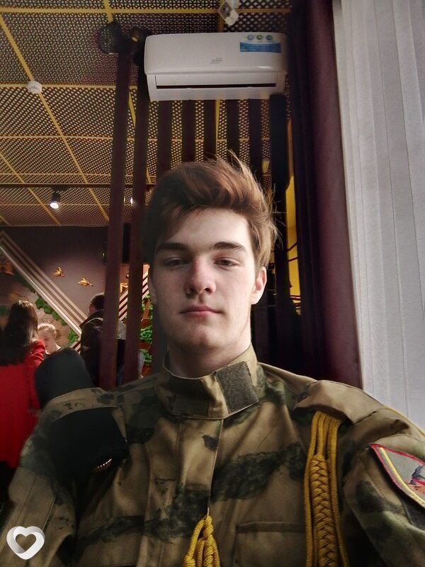 Александр, 18, Минусинске — анкета №3427262