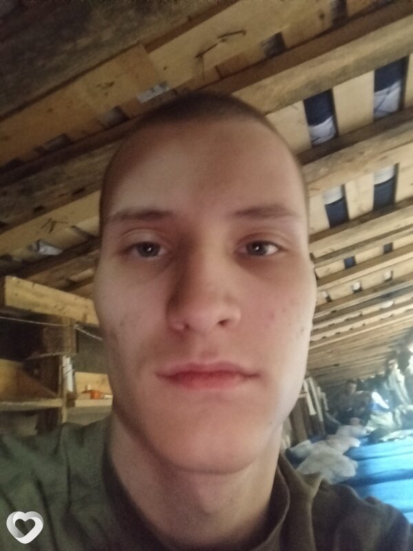 Максим, 19, Череповце — анкета №3428272