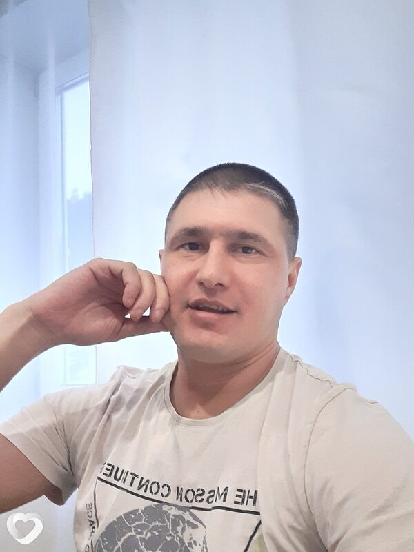 Сега, Арти