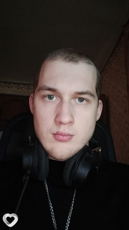 Глеб, 23, Енакиеве — анкета №3432421