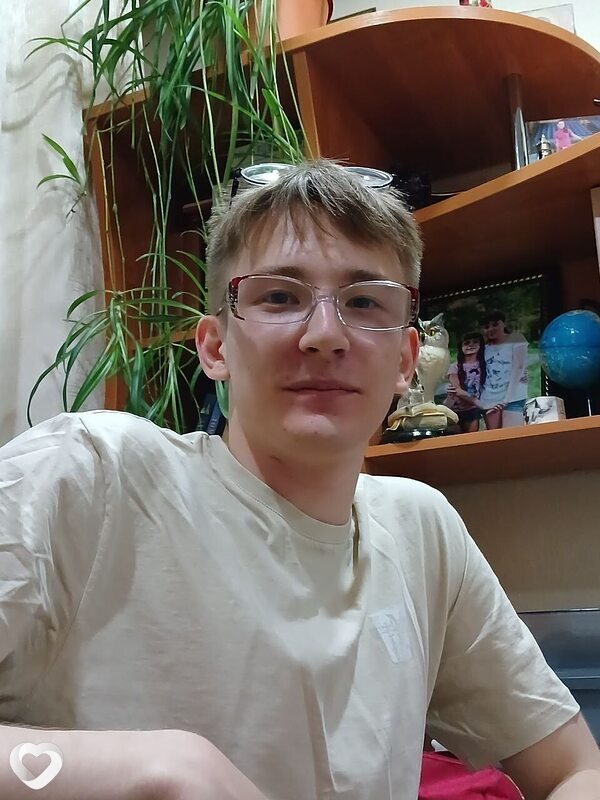 Павел, 22, Новокузнецке — анкета №3431636