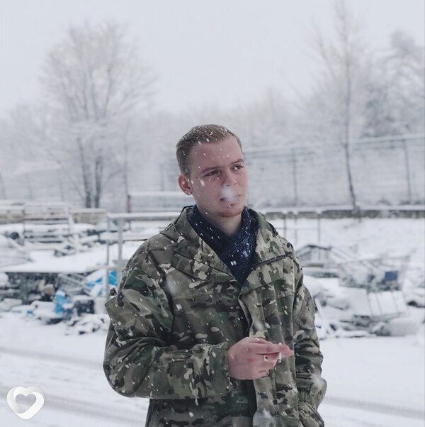 Александр, 25, Краснодоне — анкета №3432291