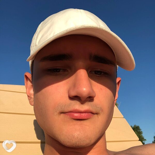 Вадим, 21, Новороссийске — анкета №3433194