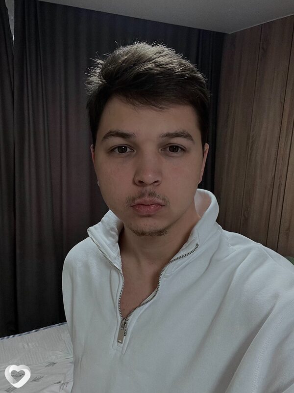 Денис, 25, Москве — анкета №3433416