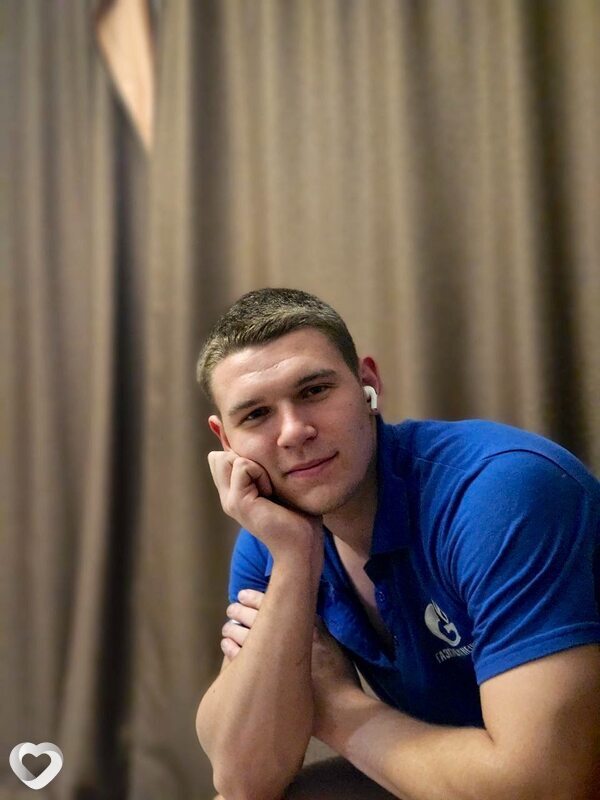 Артём, 18, Бузулуке — анкета №3434162