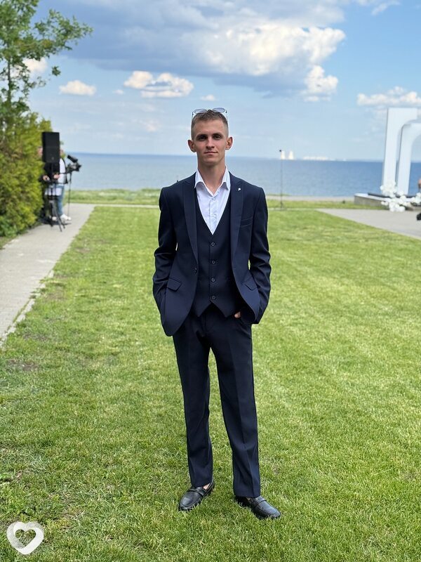 Владимир, 23, Ростове-на-Дону — анкета №3434894