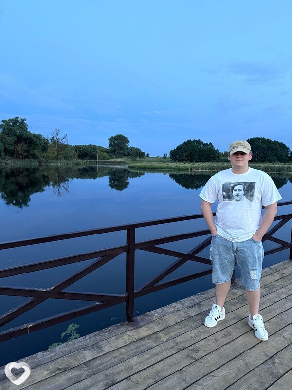 Михаил, 23, Бобруйске — анкета №3435369