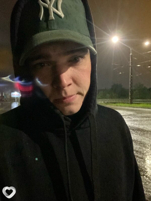 Илья, 26, Барнауле — анкета №3436759