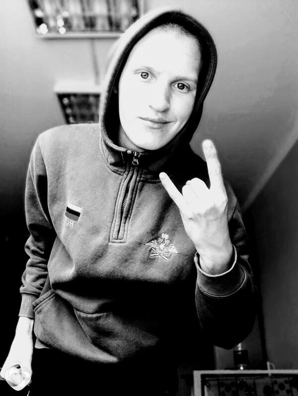 Артëм, 20, Назарове — анкета №3437711