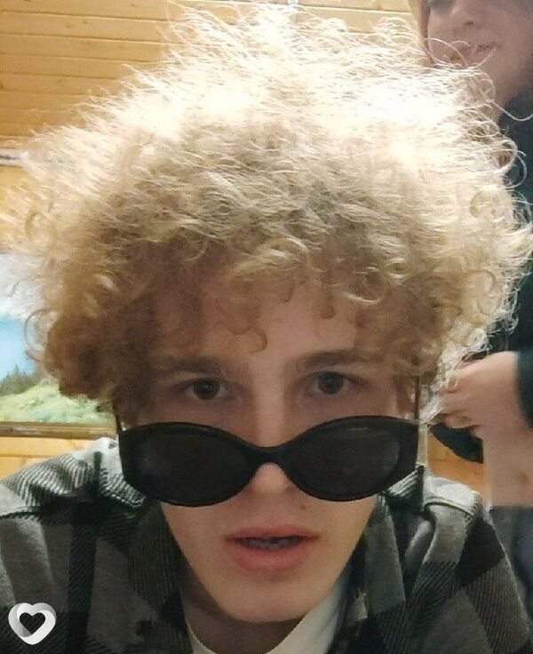 Евгений, 22, Геленджике — анкета №3437926