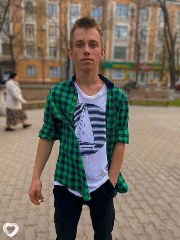 Николай, 24, Каменске-Шахтинском — анкета №3438433