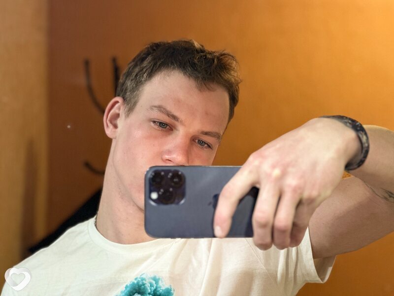 Александр, 22, Брянске — анкета №3440379