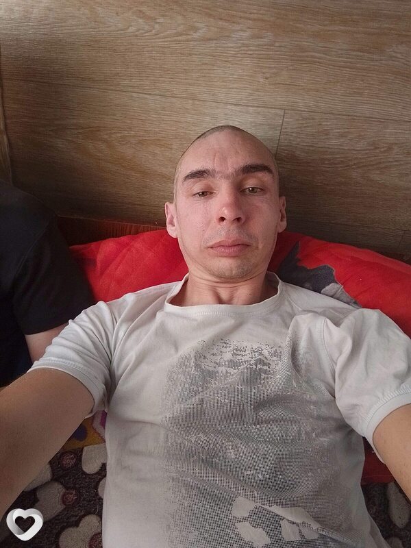 Максим, Искитим