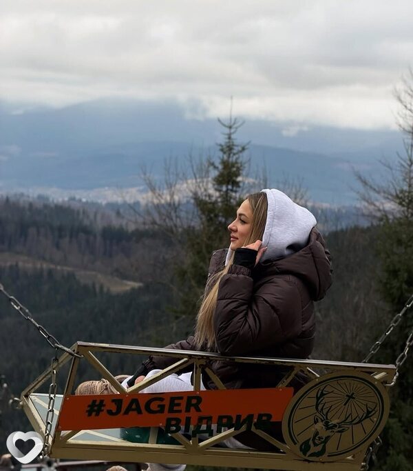 Алёна, 22, Химках — анкета №3442682