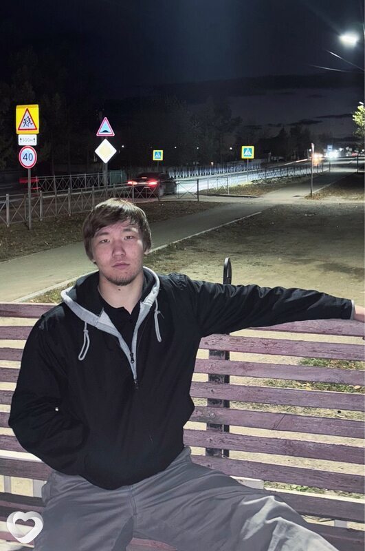Александр, 21, Якутске — анкета №3442136