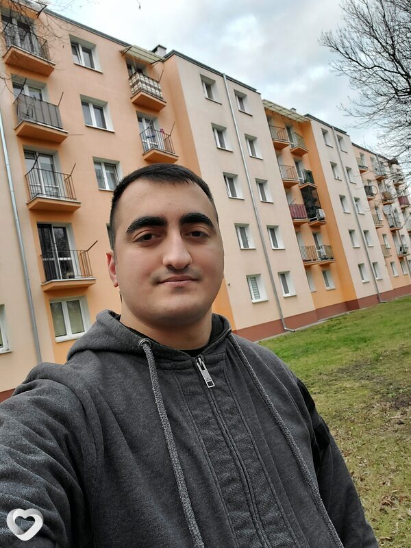 Mamo, Варшава