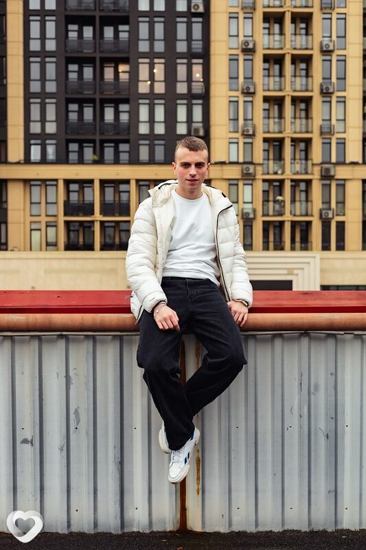 Максим, 18, Виннице — анкета №3443679