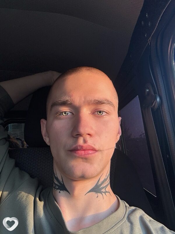 Андрей, 21, Сургуте — анкета №3444315