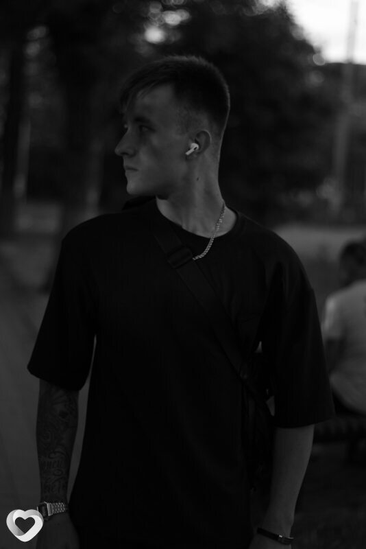 Данил, 20, Ейске — анкета №3445140