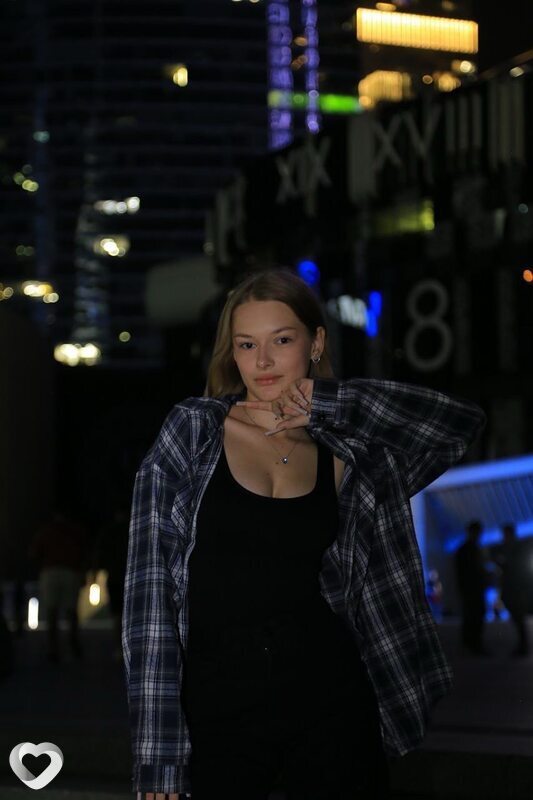 Олеся, 18, Москве — анкета №3445823