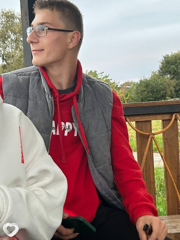 Матвей, 19, Климовичах — анкета №3446042