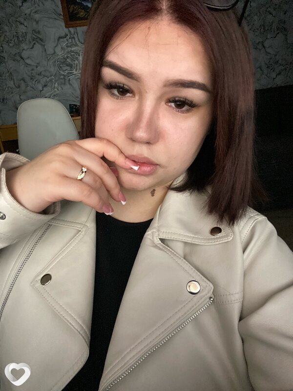 Карина, 21, Лиде — анкета №3445984