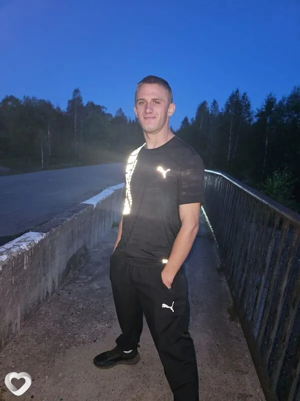 Николай, 25, Бийске — анкета №3446069