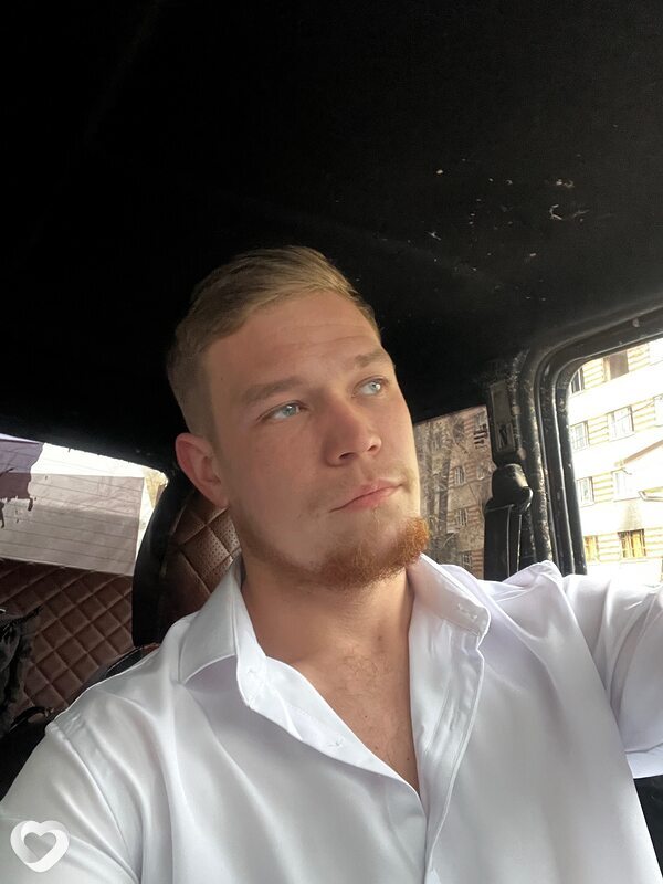 Артем, 24, Санкт-Петербурге — анкета №3446983