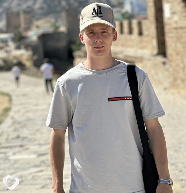 Лев, 27, Славянске-на-Кубани — анкета №3446740