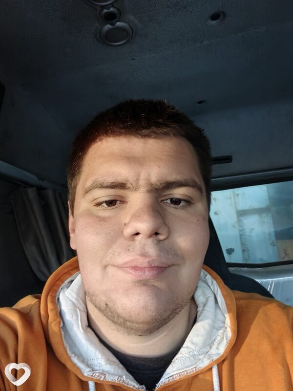 Артём, 24, Хабаровске — анкета №3448071