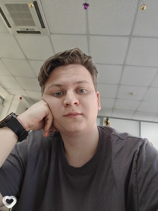 Иван, 24, Новомосковске — анкета №3448820
