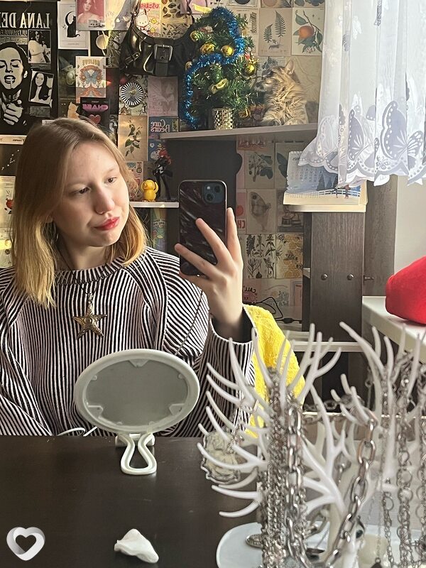Арина, 20, Березовский (Свердловская обл) — анкета №3449376