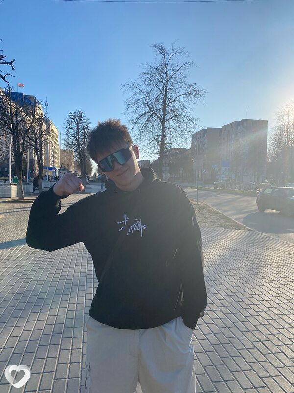 Артем, 22, Минске — анкета №3449752