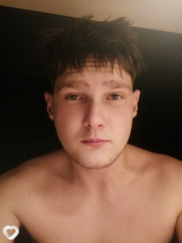 Кирилл, 21, Бобруйске — анкета №3450371